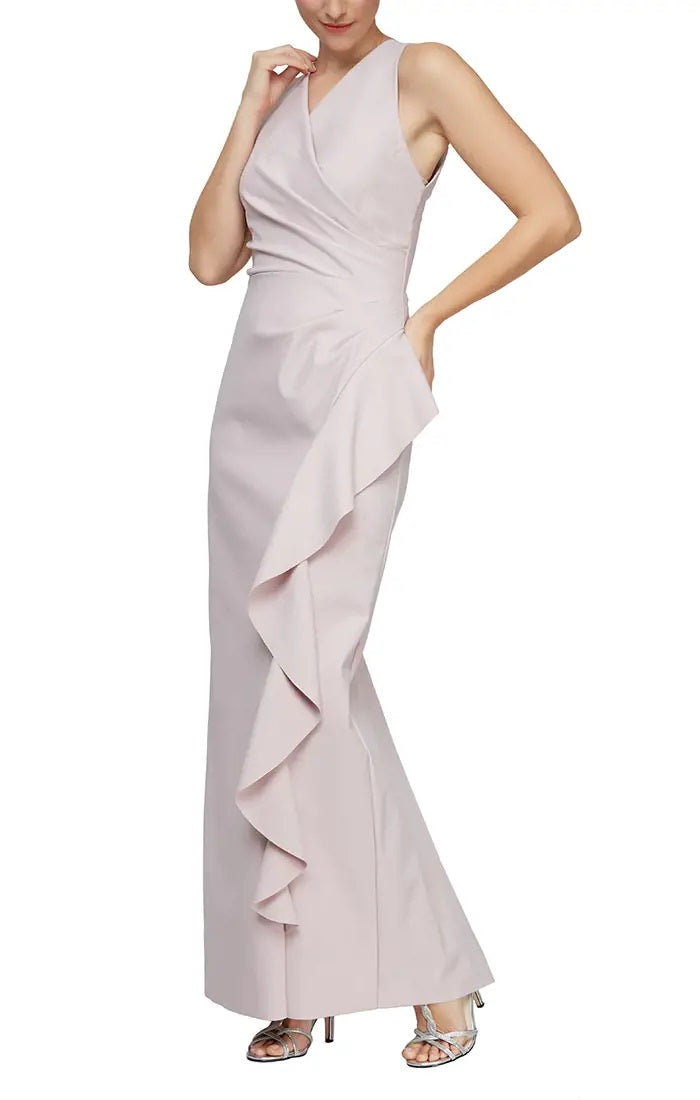 <p> </p> <p>This elegant long formal dress features a sleeveless V-neckline. Fit and flare silhouette style perfect for any special occasion.</p> <p><br></p> <p>Back Length : Full Length</p> <p>Sleeve Style : Sleeveless</p> <p>Color : Blush</p> <p>Sizes : 10, 12, 14, 16</p> <p>Fully Lined</p> <p>Occasion : Prom, Formal, Evening Party, Homecoming, Wedding Guest, Red Carpet, Pageant</p>