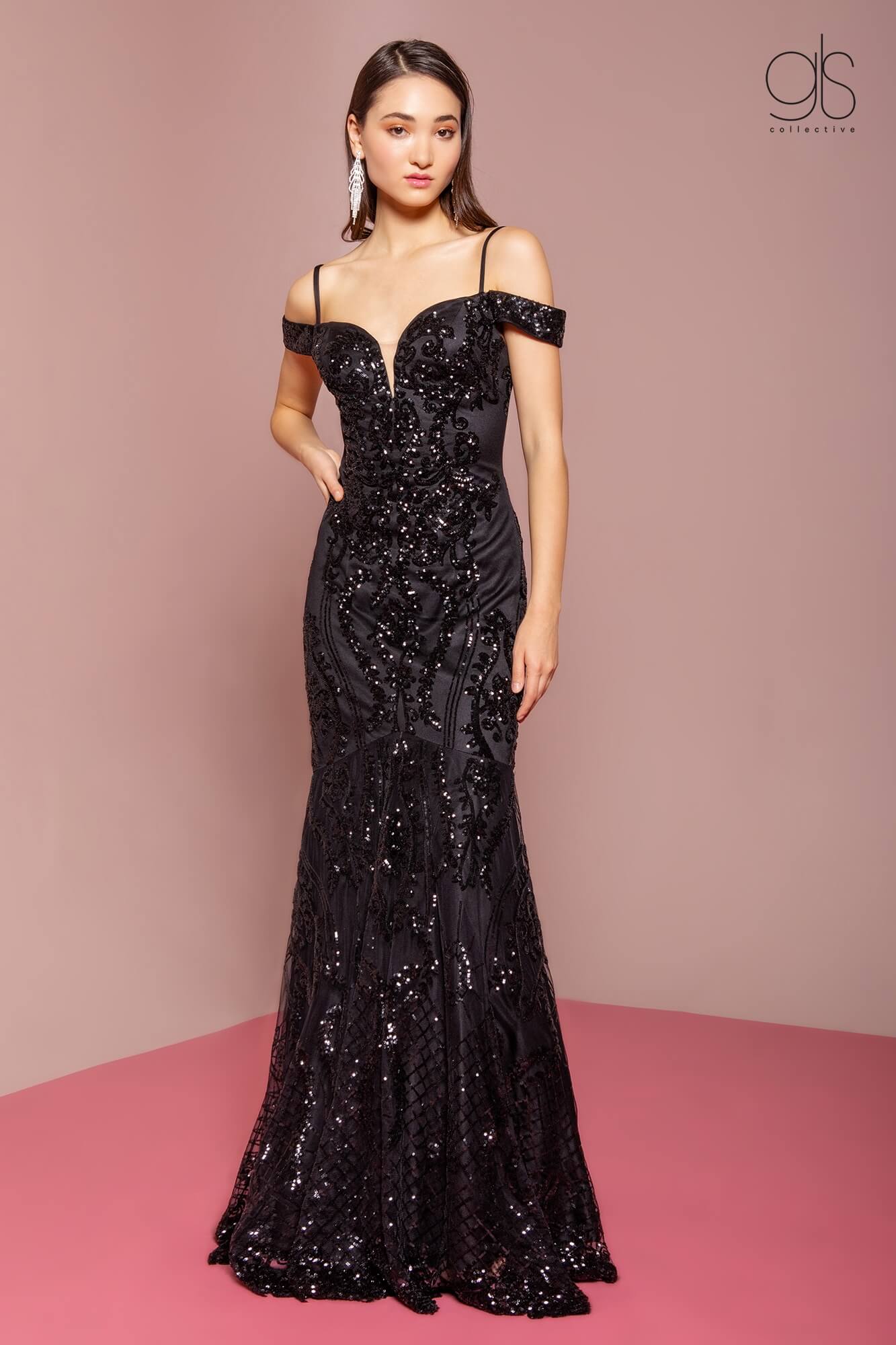 This dazzling mermaid style floor length dress features an off the shoulder open back with illusion sweetheart neckline, sequins and tulle material. Perfect for evening party, formal or any special occasion.<br><br><br>Fabric : Tulle, Sequins<br><br>Closure : Side Zipper<br><br>Length : Full Length<br><br>Sleeve : Off Shoulder<br><br>Colors : Black, Gold, Green, Navy<br><br>Sizes : XS, S, M, L, XL, 2XL, 3XL<br><br>Fully Lined<br><br>Soft Cup Inserts<br><br>Occasion : Formal, Prom, Wedding Guest,Debut, Evening Party, Red Carpet, Pageant, Special Occasion