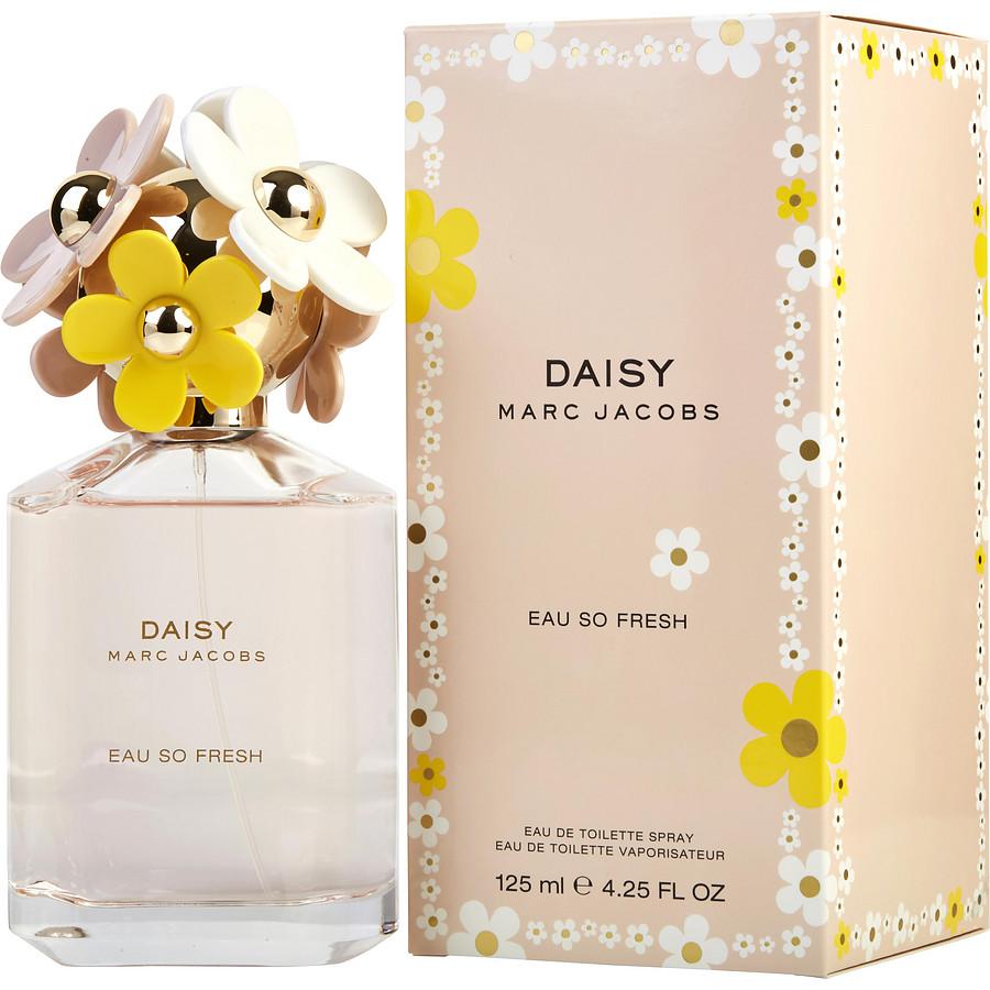 <p><span></span>A whimsical interpretation of the original Daisy fragrance, this scent is more fruity, more bubbly, more fun! Open the bottle and you'll be transported to a field of sunshine that bursts with the flirty scent of flowers and the cheerful sweetness of fruits. Its light, woody base infuses a subtle but sharp glimmer of musk for an unexpected twist of radiance. <br><br>Fun to look at, touch, and open, the gold top of the weighted glass bottle is covered in six soft-to-the-touch daisies with petals in white, pink, and yellow. <br><br>Notes: Natural Raspberry, Grapefruit, Pear, Violet, Wild Rose, Apple Blossom, Musks, Cedarwood, Plum. <br>Style: Exhilarating. Bubbly. Playful.<br></p>
