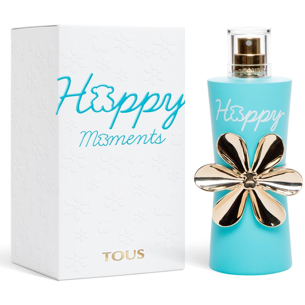 Spanish jewelery and perfume brand Tous announced its new women's perfume called Happy Moments. Youthful, upbeat and vivid, Happy Moments offers a fresh fruity composition enriched with cute flowers and foody flavors. <br><br><br>The composition begins with fresh and juicy notes of clementine and pineapple. Daisies, blue orchids and popcorn accord form the heart of the perfume. The base notes finish of with cedar and white chocolate.<br><br>The fragrance comes in a bright blue glass bottle adorned with large golden daisy.<br><br>Happy Moments was launched in 2015. The nose behind this fragrance is Sophie Labbe.