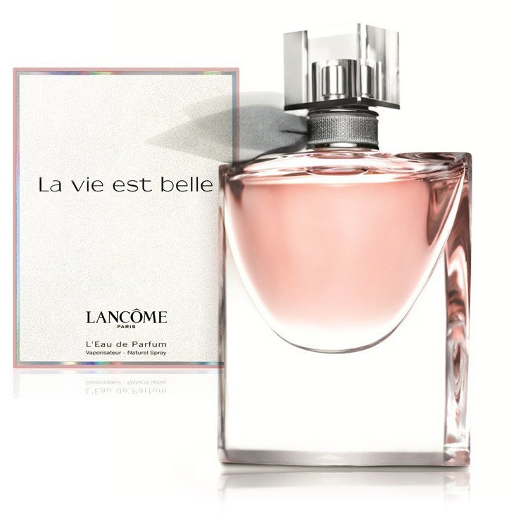 Released in 2012. La vie est belle or life is beautiful‰ÛÓthe expression of a new era. It represents a choice; the choice to break free from convention, the choice to create your own path to happiness. La vie est belle introduces a new olfactive story, the first ever iris gourmand. <br><br>The juice is made with the most precious natural ingredients, a modern interpretation of an oriental fragrance with a twist of gourmand. It entwines the elegance of iris with the strength of patchouli and the sweetness of a gourmand blend for an incredible scent with depth and complexity. <br><br>Notes: Iris, Patchouli, Gourmand. <br>Style: Free. Happy. Deep. 