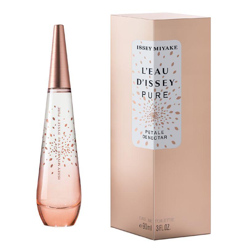 With Pétale de Nectar, L’Eau d’Issey Pure blossoms into a garden of dawn-tinged flowers, swaying in the fresh sea breeze of the sensual ambergris and cashmeran accord that is the unique signature of the trilogy. A soft explosion of sweet springtime scents