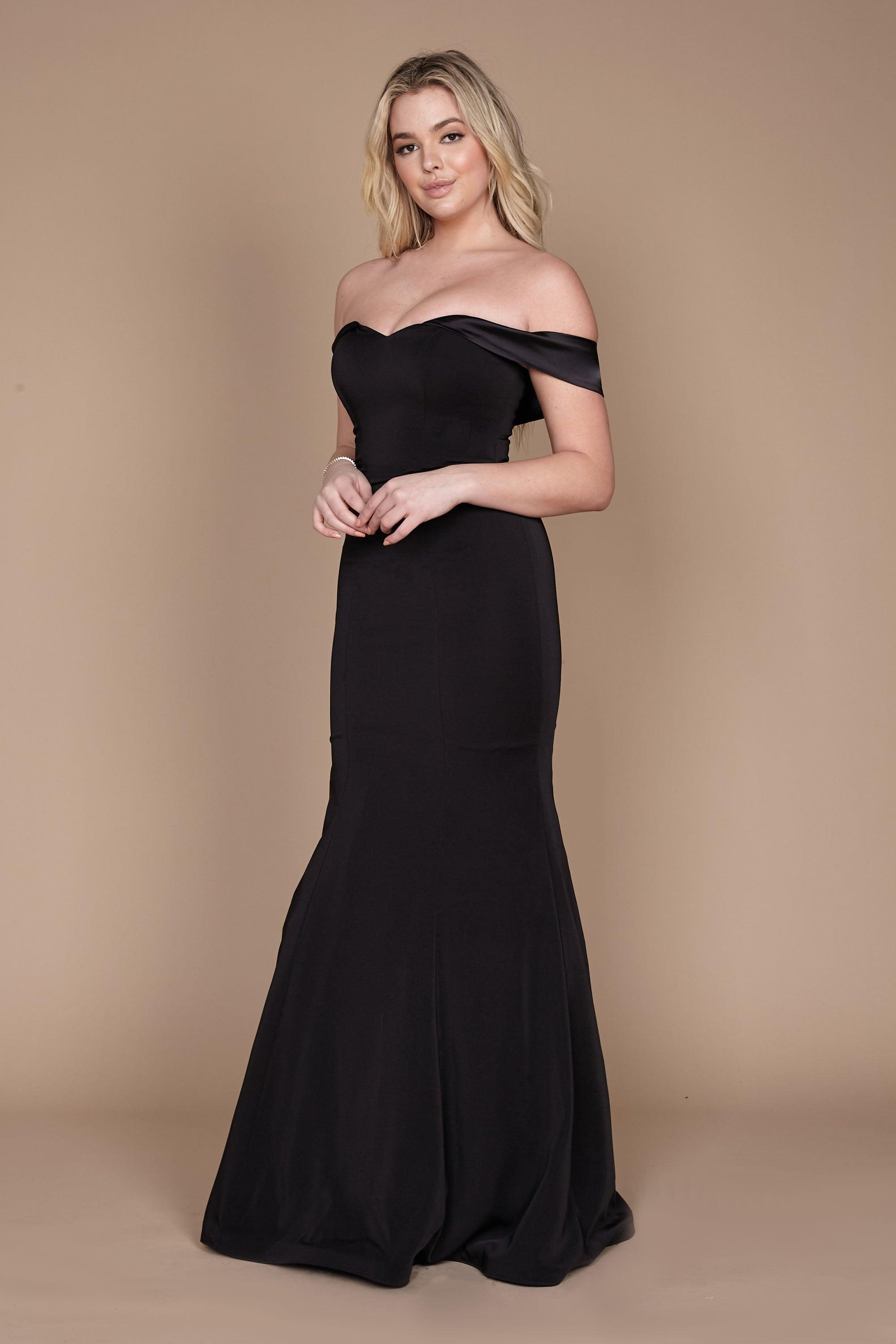 <p>Show your curves in this gorgeous, plus-sized formal evening dress. <span data-mce-fragment="1">This formal dress comes in a variety of colors and is perfect for your next formal event. The dress comes with an off shoulder sweetheart neckline. Fit and flare silhouette and the back is lined with a zipper to make it easier to put on and hold. The perfect dress for a dance or prom. </span> </p> <p> </p> <p>Fabric: Stretch Woven</p> <p>Invisible Zipper Back</p> <p>Length : Full Length</p> <p>Sleeve Style : Off Shoulder</p> <p>Color : Black</p> <p>Sizes : 4, 6, 8, 10, 12, 14, 16, 18, 20, 22, 24, 26</p> <p>Fully Lined</p> <p>Occasion : <a href="https://%20/collections/formal-dresses">Formal</a>, Evening Party, <a href="https://%20/collections/wedding-guest-dresses">Wedding Guest</a></p>