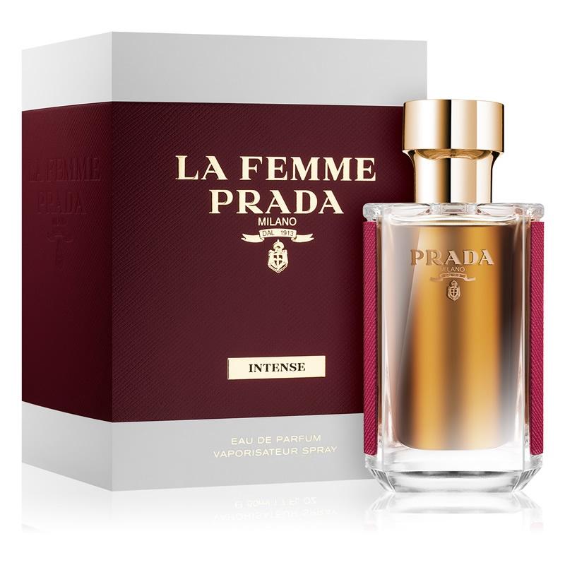 The Prada woman is not one, she is many. At the heart of La Femme Prada Intense, tuberose, ylang-ylang and patchouli create combinations of notes that accentuate the endless facets of the Prada woman. Style: Oriental. Notes: - Top: frangipani, ylang-ylang. - Middle: tuberose absolue, orange blossom, jasmin sambac. - Base: vetiver, vanilla, patchouli, iris