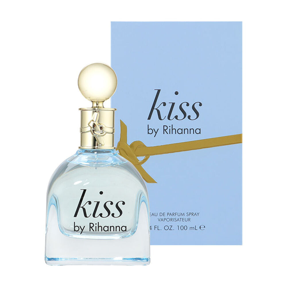 Rihanna Kiss Perfume by Rihanna, Part of the eponymous singer’s latest fragrance collection, Rihanna Kiss was released in early 2017 bearing a dazzling floral scent and a gold-capped bottle. The perfume’s composition heavily features white flowers radiating a feminine energy: neroli and freesia open the fragrance together with juicy plums, while peony mingles with gardenia and orange blossoms in the intoxicating heart. The warmth of cashmere, cedar, vanilla and ambergris brings the fragrance together elegantly. This beautiful aroma is perfect as a confidence booster and finishing touch to your ensemble for a girls’ night out.