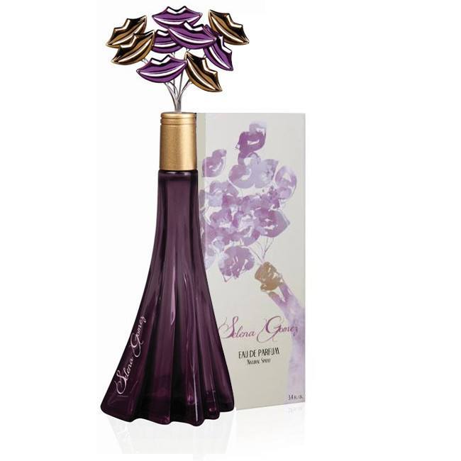 Introduced in 2012, Selena Gomez's self-titled new fragrance is the scented embodiment of the star herself: fresh and sweet with warmth from within. Including top notes of raspberry, peach, and pineapple, the fragrance begins as a fruity bouquet that slowly blends into heart notes of purple freesia, musk, and dewberry, before transforming into a delectable treat with rich base notes of chocolate, vanilla, and amber.<br><br><iframe width="560" height="315" src="//www.youtube.com/embed/8w7WBxSt-Q8" frameborder="0" allowfullscreen=""></iframe>