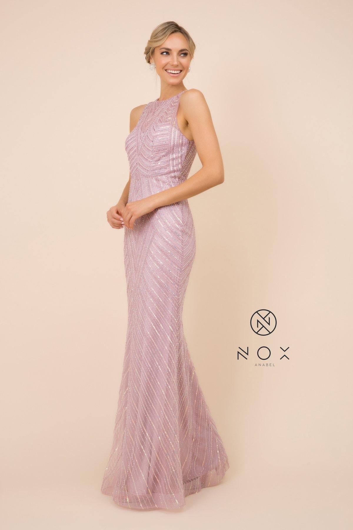 <p> </p> <p>This stunning long dress features a<span> </span><span>sleeveless illusion sweetheart high neckline. Floor length trumpet skirt with horsehair hemline. This dress is perfect for any special occasion.</span></p> <p> </p> <p>Fabric : Sequins</p> <p>Closure : Back Zipper</p> <p>Length : Floor Length</p> <p>Sleeve Style : Sleeveless</p> <p>Colors : Mauve, Black, Off White</p> <p>Sizes : 4, 6, 8, 10, 12, 14</p> <p>Fully Line</p> <p>Soft Cup Inserts</p> <p>Occasion : Formal, Prom, Homecoming, Evening Party</p> 