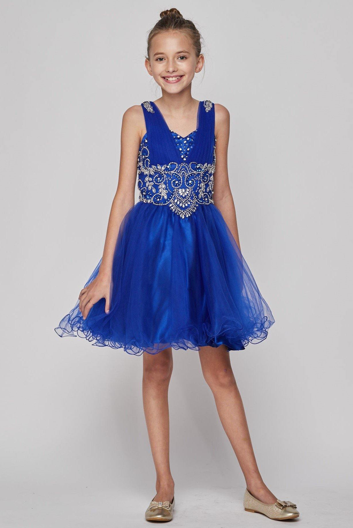 <p> </p> <p>This dress makes every opportunity a true royal affair. Look at the great photos of this dress so you can appreciate the fabric and beautiful details of this article. The dress is fully lined, so your princess feels comfortable.</p> <p> </p> <p>Length : Knee-above Knee</p> <p>Closure : Lace-Up Back</p> <p><span>Sleeve Style : Sleeveless</span></p> <p><span></span><span>Colors : Burgundy, Champagne, Coral, Royal Blue </span></p> <p><span>Sizes : 2, 4, 6, 8, 10, 12, 14, 16</span></p> <p><span>Fully Lined</span></p> <p><span>Soft Cup Inserts</span></p> <p><span>Occasion : Weddings-Princess Dress-Flower Girl Dresses-Formal Events</span></p>