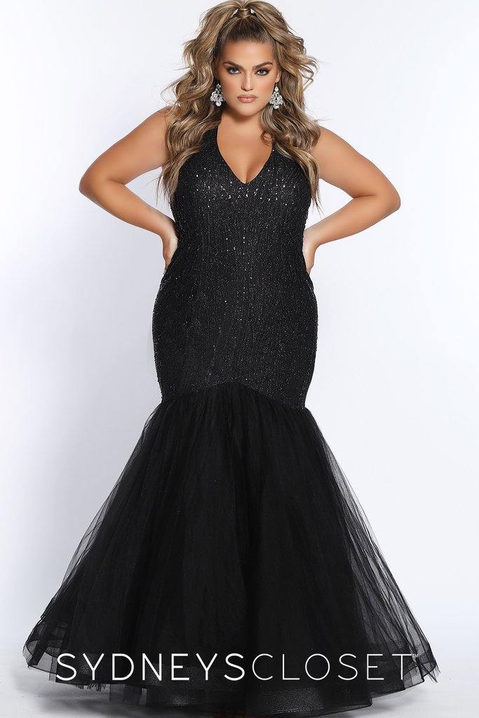 <p> </p> <p>This gorgeous long dress <span>features a halter neckline, complemented with mid-open laced up back. Mermaid skirt adorns fabulous pleats that cascade to full length, finished with horsehair hemline.  </span><span>This dress is perfect any special occasion.</span></p> <p> </p> <p>Sleeve Style : Halter</p> <p>Length : Floor Length</p> <p>Color : Onyx</p> <p>Sizes : 22, 24</p> <p>Fully Lined</p> <p>Occasion : Formal, Prom, Homecoming</p>